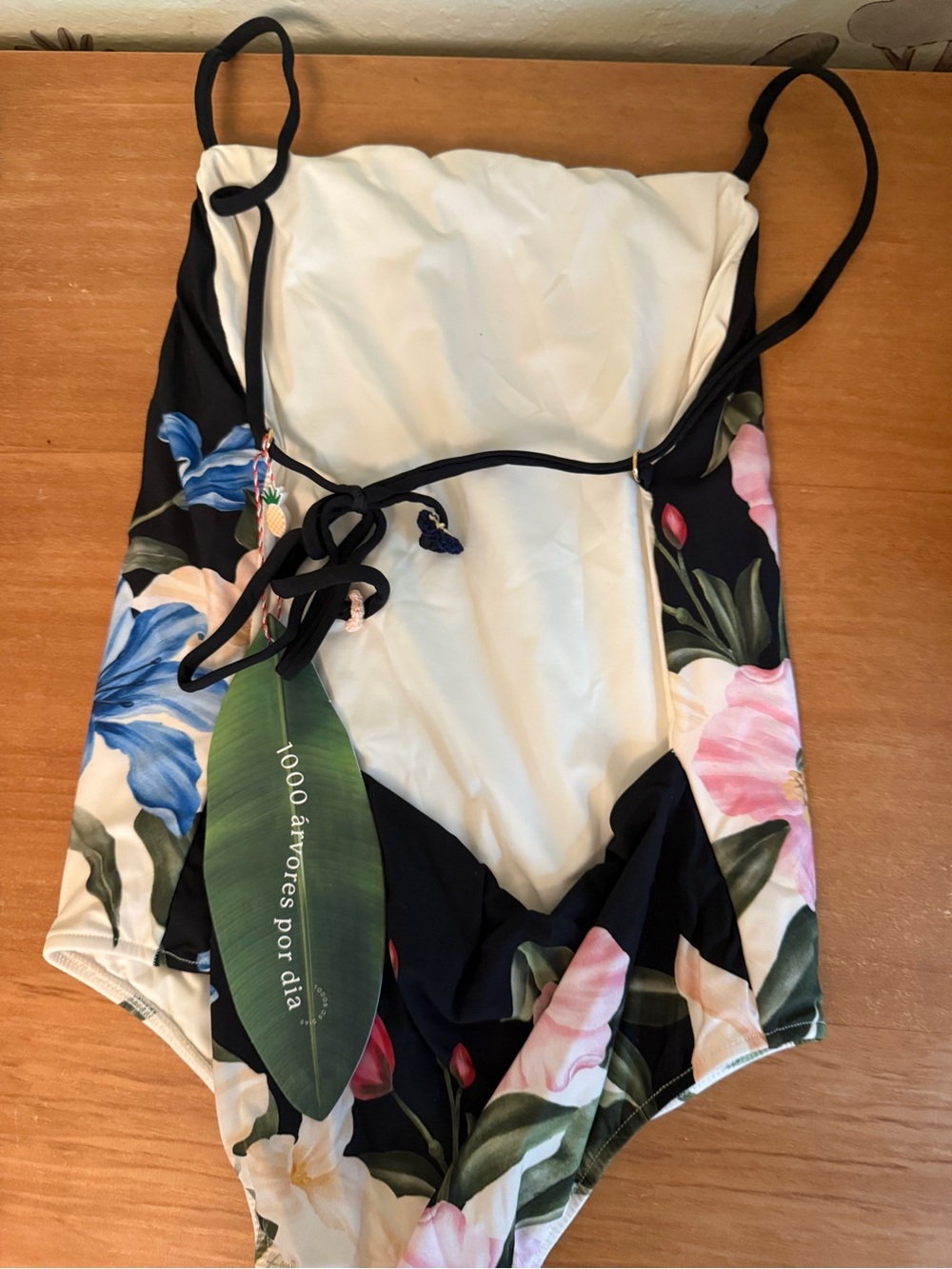 Farm Rio swimsuit - Picture 3 of 4